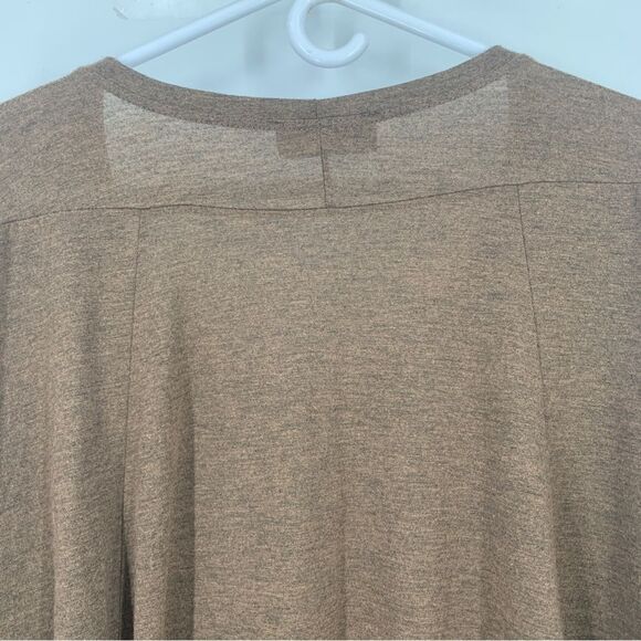 Basically Me Plus Size Brown Handkerchief Scalloped Hem Top Size 3X - Picture 6 of 12